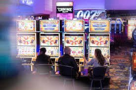 Meja dadu online dengan dealer langsung di studio live arahtogel